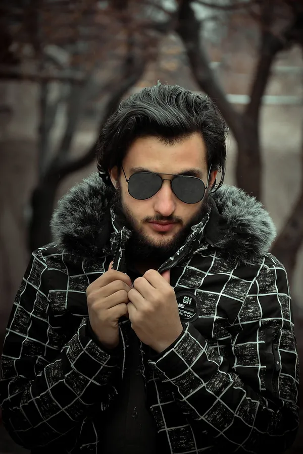 Siyah Beyaz Ekose Kürk Yakalı Mont